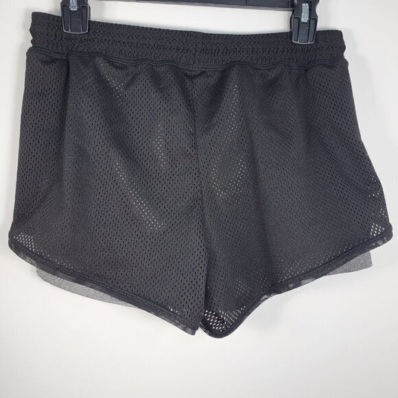 BCBGeneration shorts #96  Size M - Picture 2 of 4